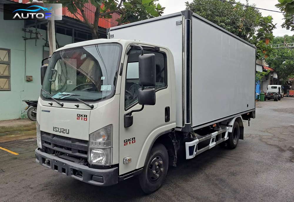 Xe tải isuzu QKR 210 thùng kín composite (1.9t - 2.3t) dài 4.3 mét
